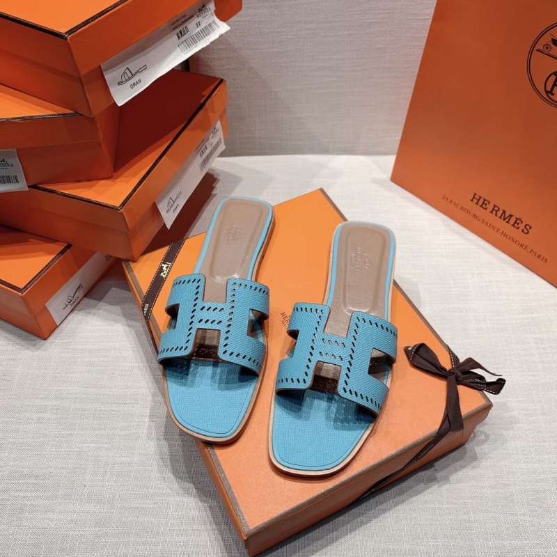H**mes slippers